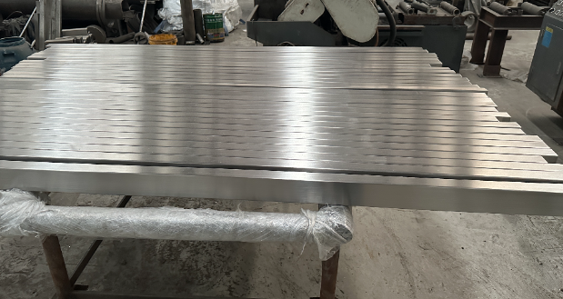 银川不锈钢无缝方管 