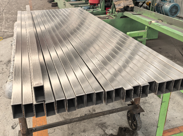 银川建筑工程行业用不锈钢无缝钢管